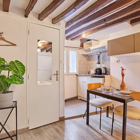 Apartment Elegant Center Of